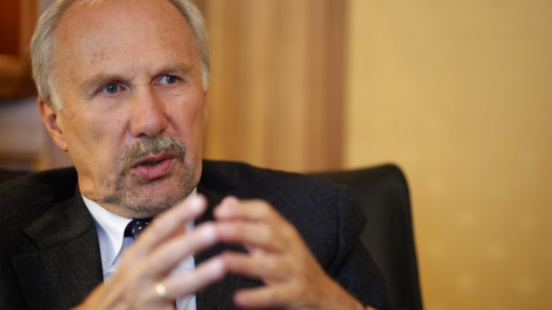 Ewald Nowotny considers Bitcoin as too unstable and vulnerable to speculation | Finance Apprise