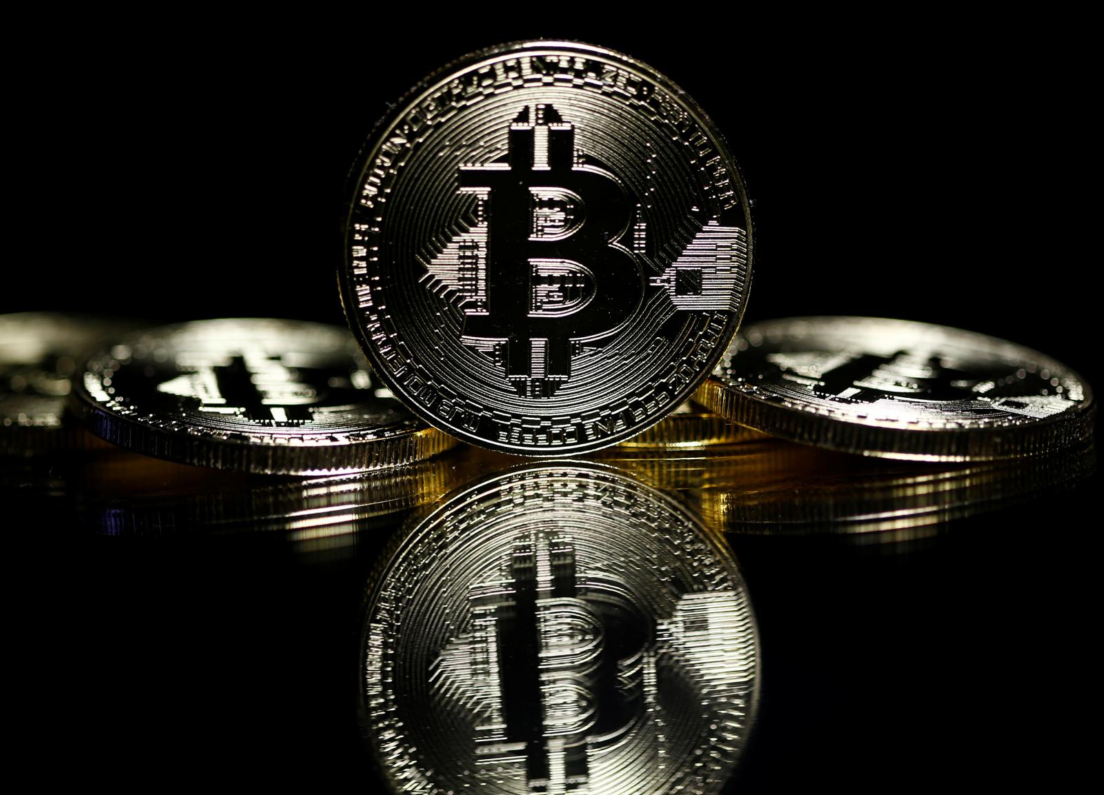 Cryptocurrency hedge funds top 100 for first time | Reuters