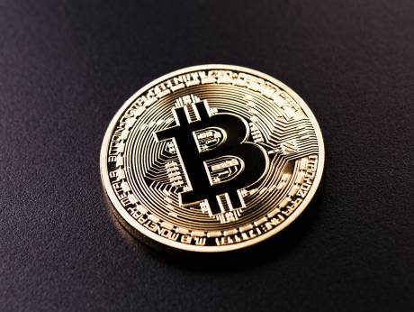 Volatile bitcoin briefly drops below $10,000 | GulfNews.com