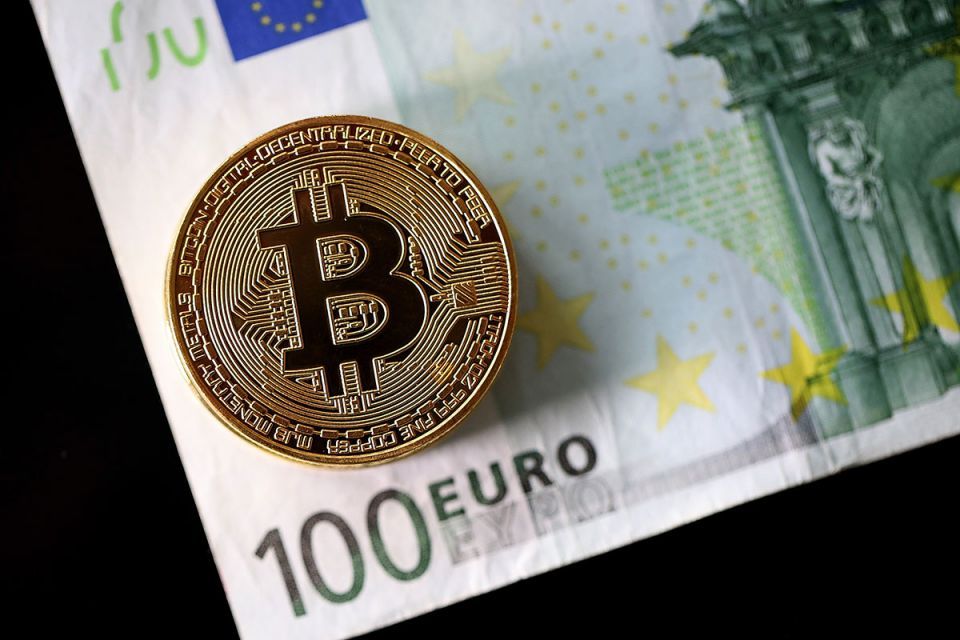 Bitcoin traders await first Weiss Ratings - Banking & Finance, Europe, Asia Pacific | ArabianBusiness.com